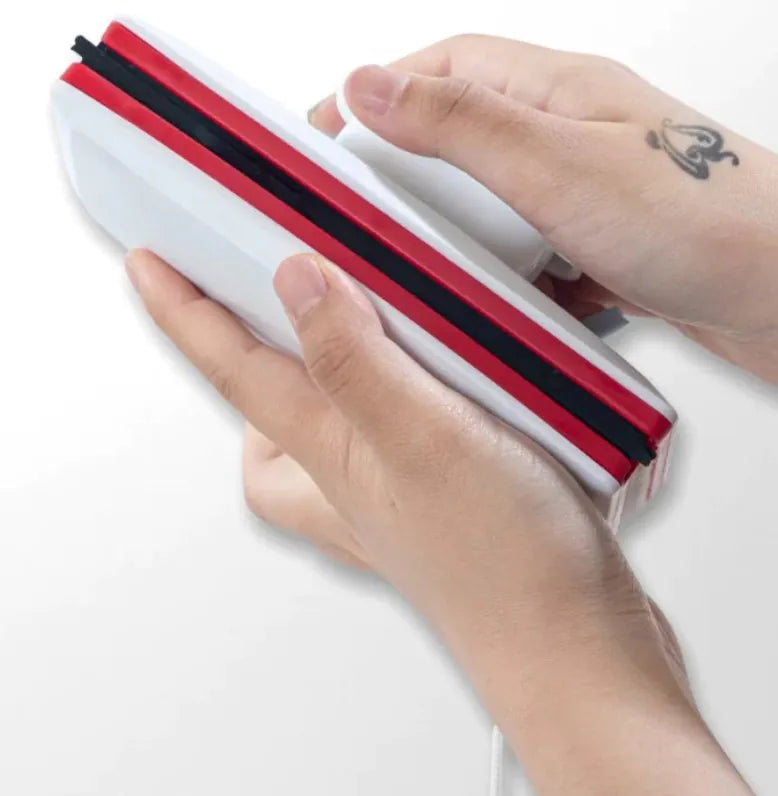 Le Lave-Vitre Magnétique Double Face : La Révolution pour des Fenêtres Impeccables Sans Risque.